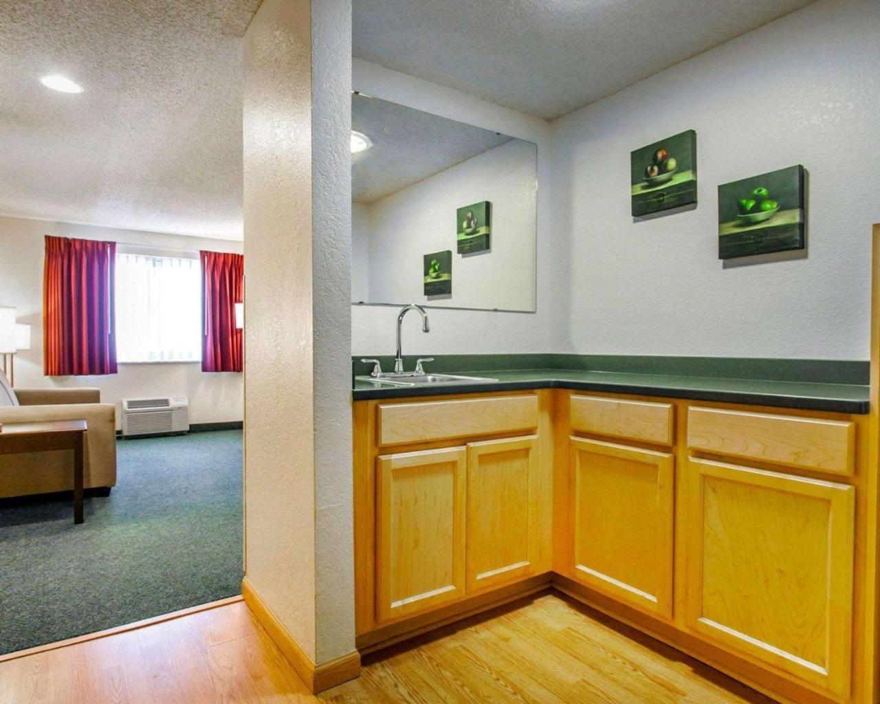 ספרינגפילד Quality Inn & Suites מראה חיצוני תמונה