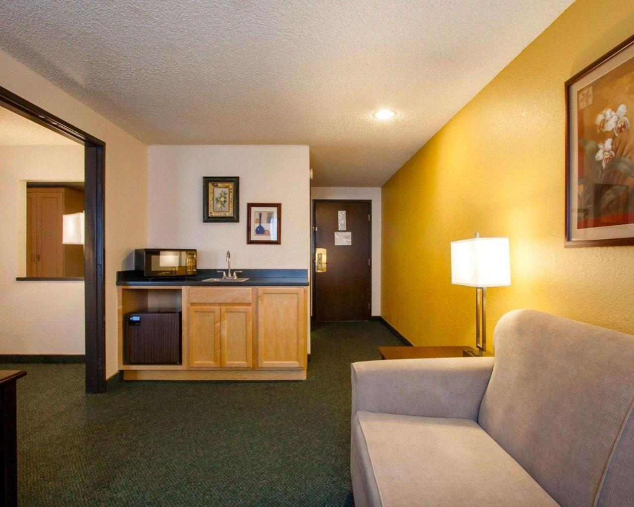 ספרינגפילד Quality Inn & Suites מראה חיצוני תמונה